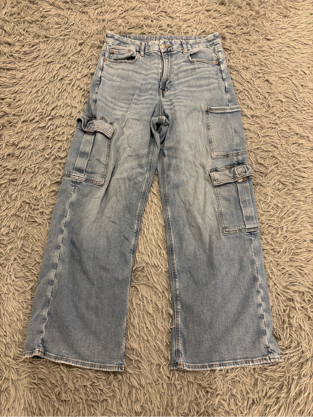 American Eagle Women’s Curvy Super High Rise Baggy Wide Leg Cargo Jeans Size 10R